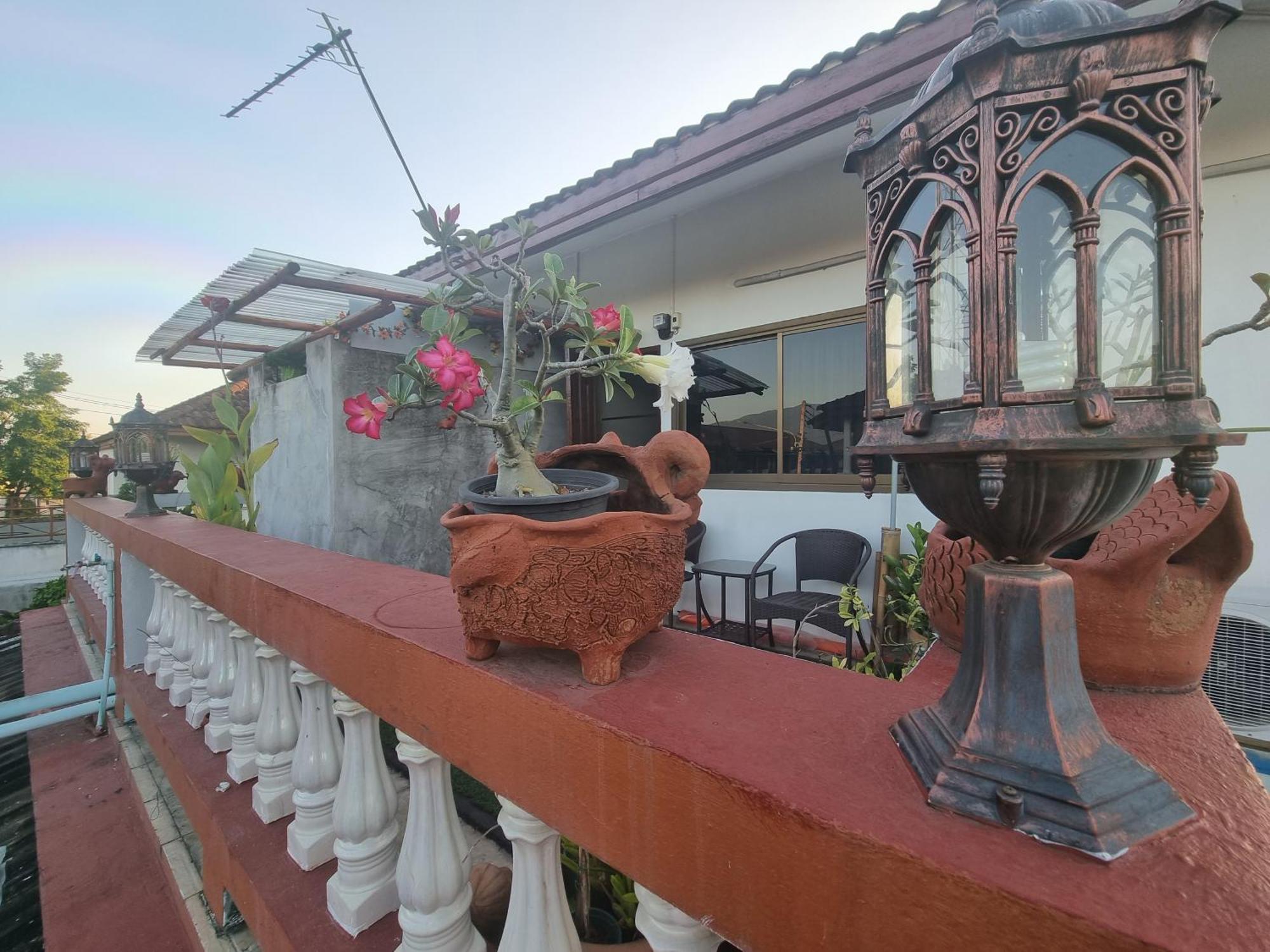 Hom Baan Chiang Mai Hotel Kültér fotó